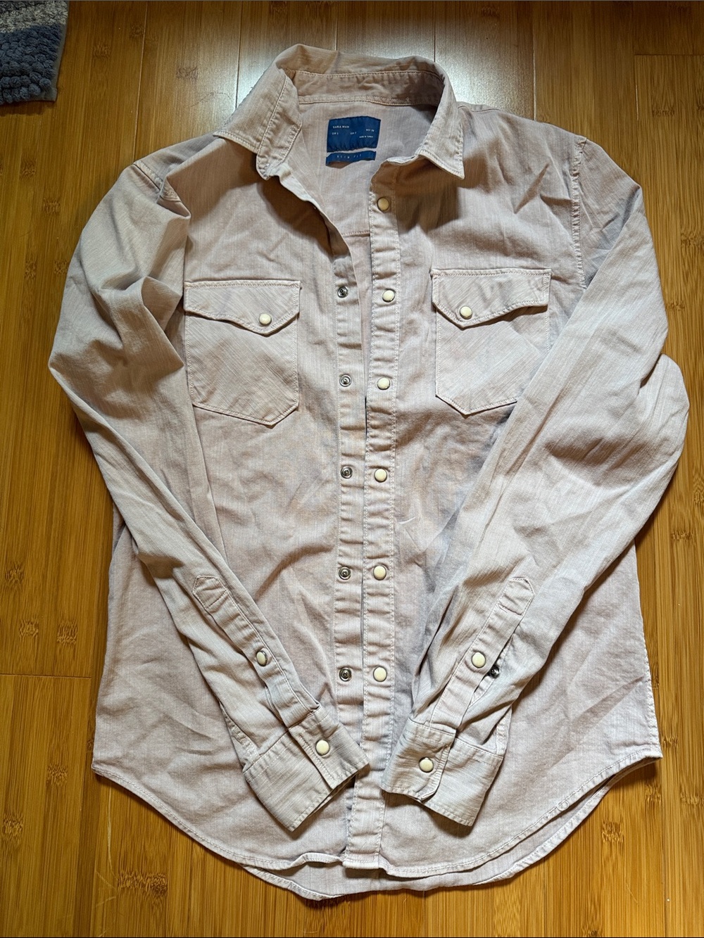 Zara Men's Button-Down Shirt in Pale Pink